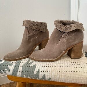 Light Suede Western Booties - Size 7.5 (Relaxed Fit)